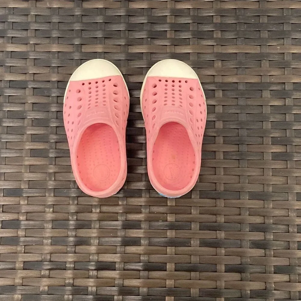 Native Jeffersons children’s size 6